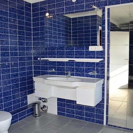 Fiona דירה בוסום